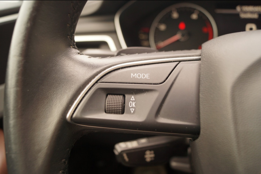 Audi A4 Avant 30 TDI Automaat -NAVI-LEER-ECC-PDC-