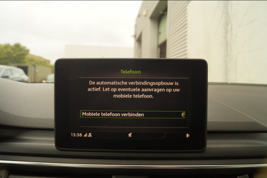 Audi A4 Avant 30 TDI Automaat -NAVI-LEER-ECC-PDC-