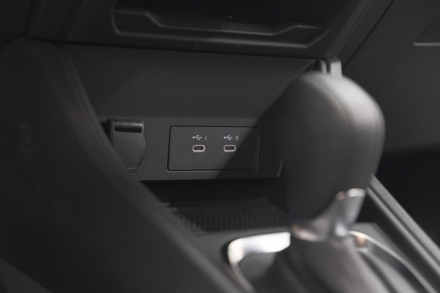 Renault Captur Mild Hybrid 160 EDC Techno | Camera | Navigatie | Apple Carplay | Pack Full Screen