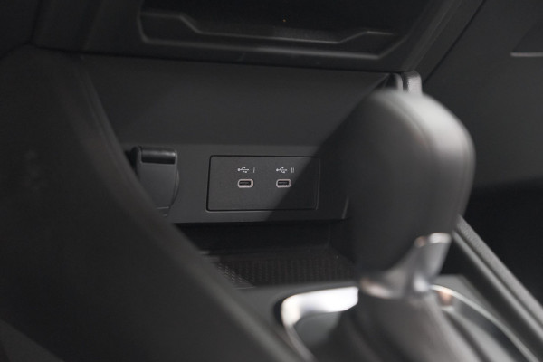 Renault Captur Mild Hybrid 160 EDC Techno | Camera | Navigatie | Apple Carplay | Pack Full Screen