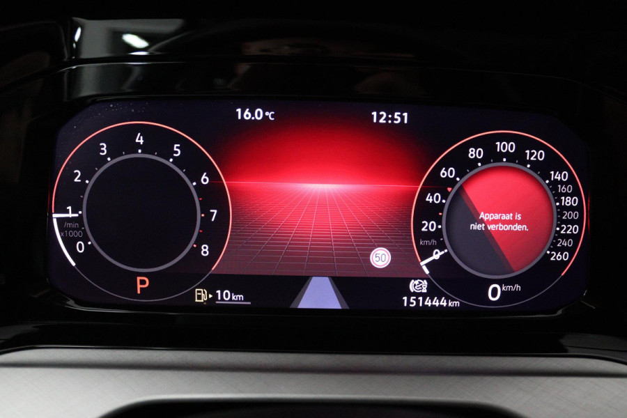 Volkswagen Golf 1.0 eTSI Life Business Automaat (PANORAMADAK, CAMERA, STOEL-/STUURVERWARMING, 1e EIGENAAR, GOED ONDERHOUDEN)