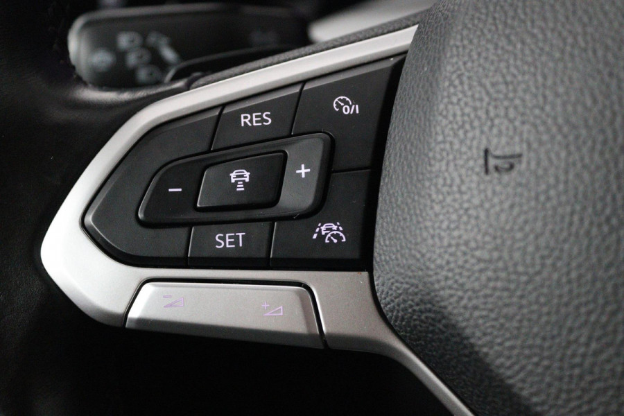 Volkswagen Golf 1.0 eTSI Life Business Automaat (PANORAMADAK, CAMERA, STOEL-/STUURVERWARMING, 1e EIGENAAR, GOED ONDERHOUDEN)