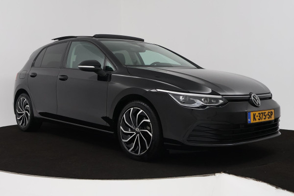 Volkswagen Golf 1.0 eTSI Life Business Automaat (PANORAMADAK, CAMERA, STOEL-/STUURVERWARMING, 1e EIGENAAR, GOED ONDERHOUDEN)