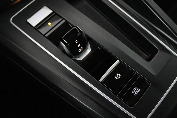 Volkswagen Golf 1.0 eTSI Life Business Automaat (PANORAMADAK, CAMERA, STOEL-/STUURVERWARMING, 1e EIGENAAR, GOED ONDERHOUDEN)