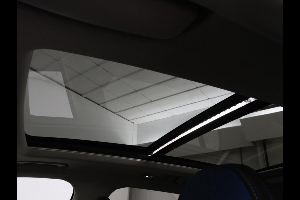 Lynk & Co 01 1.5 Plug In | Panoramadak | Infinity by Harman | 360 camera | Adaptive cruise | Stoelverwarming | Carplay | Memory | Full LED