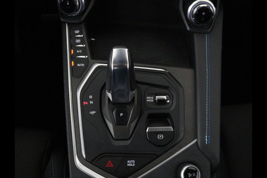 Lynk & Co 01 1.5 Plug In | Panoramadak | Infinity by Harman | 360 camera | Adaptive cruise | Stoelverwarming | Carplay | Memory | Full LED