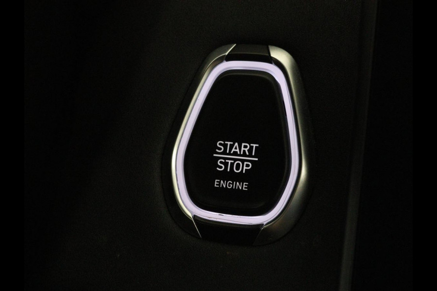 Lynk & Co 01 1.5 Plug In | Panoramadak | Infinity by Harman | 360 camera | Adaptive cruise | Stoelverwarming | Carplay | Memory | Full LED