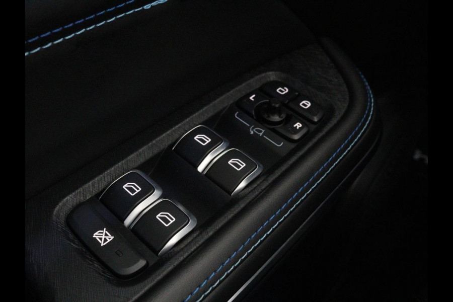Lynk & Co 01 1.5 Plug In | Panoramadak | Infinity by Harman | 360 camera | Adaptive cruise | Stoelverwarming | Carplay | Memory | Full LED