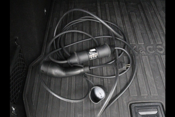 Lynk & Co 01 1.5 Plug In | Panoramadak | Infinity by Harman | 360 camera | Adaptive cruise | Stoelverwarming | Carplay | Memory | Full LED
