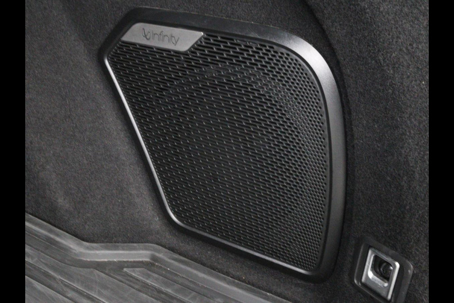 Lynk & Co 01 1.5 Plug In | Panoramadak | Infinity by Harman | 360 camera | Adaptive cruise | Stoelverwarming | Carplay | Memory | Full LED
