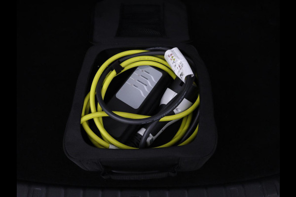 BMW 5 Serie 530e iPerformance M-sport | Schuifdak | Camera | Alcantara | Stoelverwarming | Carplay | Elektrische sportstoelen | Full LED | Navigatie | Live Cockpit