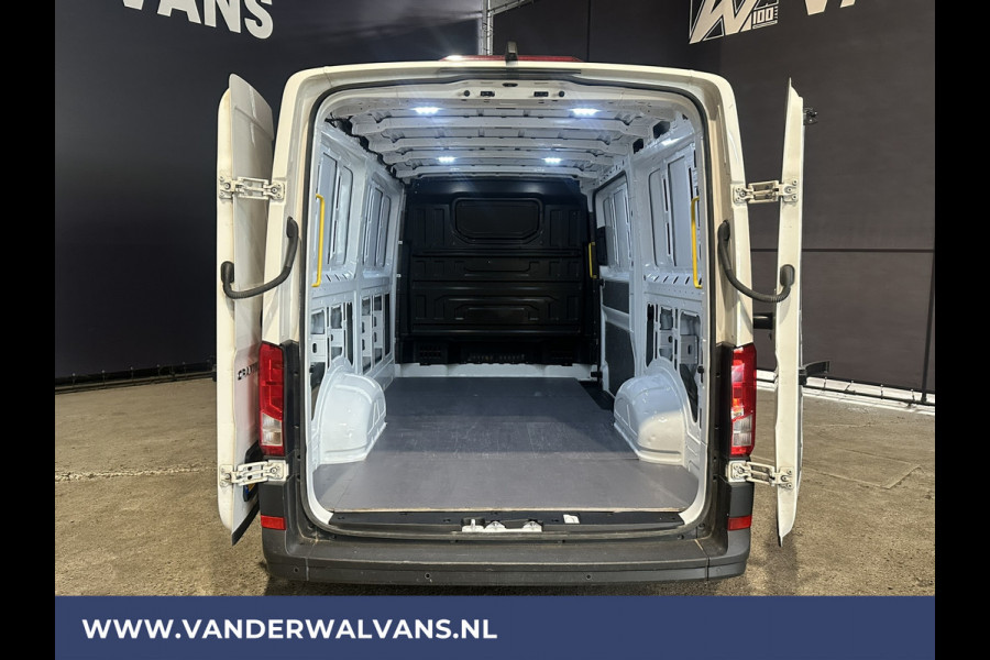 Volkswagen Crafter 2.0 TDI L3H2 L2H1 Euro6 Airco | Camera | Apple Carplay | Android Auto | Parkeersensoren Verwarmde voorruit, Bijrijdersbank