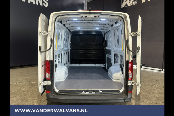 Volkswagen Crafter 2.0 TDI L3H2 L2H1 Euro6 Airco | Camera | Apple Carplay | Android Auto | Parkeersensoren Verwarmde voorruit, Bijrijdersbank