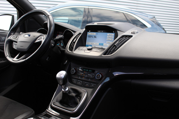 Ford Kuga 1.5 EcoBoost 150PK ST Line | Panoramadak | Trekhaak | Xenon | Winterpack