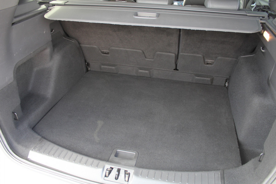 Ford Kuga 1.5 EcoBoost 150PK ST Line | Panoramadak | Trekhaak | Xenon | Winterpack