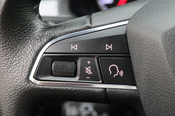 Seat Arona 1.0 TSI Style Business Intense Climate, ACC, Camera, Apple Carplay, DAB, PDC, LED, KeyLess, 16''