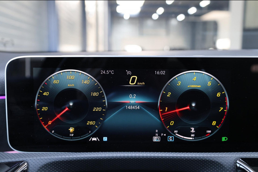 Mercedes-Benz A-Klasse 200 AMG Line LED/SFEER/PANORAMADAK/HALF LEER+S.VERWARMING+MEMORY/CAM/LINE/ACC/ECC/12 MDN GARANTIE!