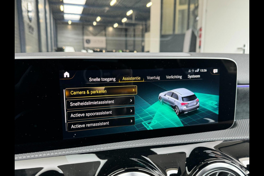 Mercedes-Benz A-Klasse 200 AMG Line LED/SFEER/PANORAMADAK/HALF LEER+S.VERWARMING+MEMORY/CAM/LINE/ACC/ECC/12 MDN GARANTIE!