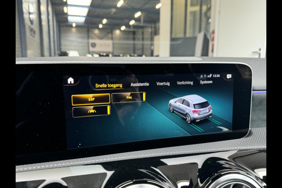 Mercedes-Benz A-Klasse 200 AMG Line LED/SFEER/PANORAMADAK/HALF LEER+S.VERWARMING+MEMORY/CAM/LINE/ACC/ECC/12 MDN GARANTIE!