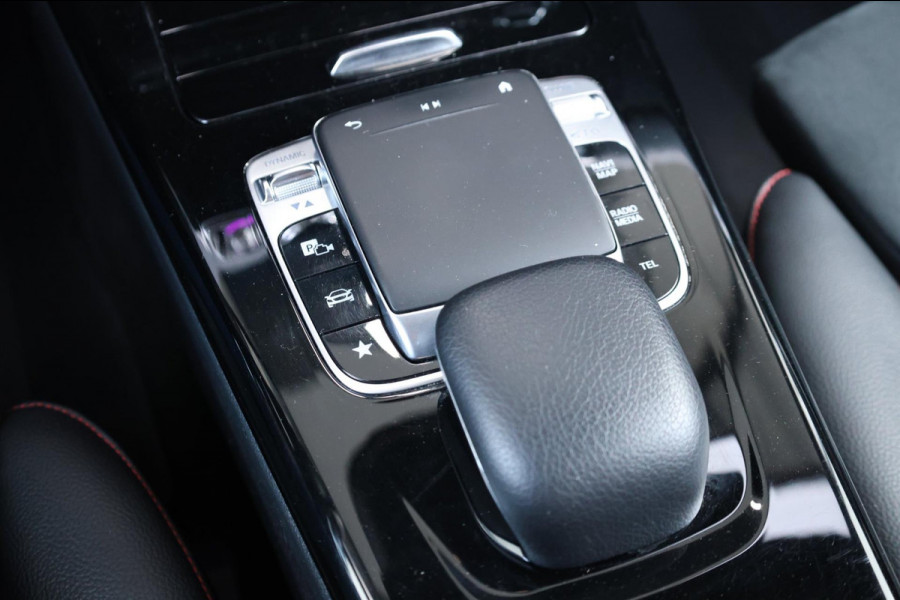 Mercedes-Benz A-Klasse 200 AMG Line LED/SFEER/PANORAMADAK/HALF LEER+S.VERWARMING+MEMORY/CAM/LINE/ACC/ECC/12 MDN GARANTIE!