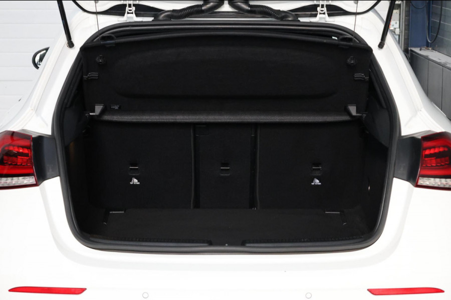 Mercedes-Benz A-Klasse 200 AMG Line LED/SFEER/PANORAMADAK/HALF LEER+S.VERWARMING+MEMORY/CAM/LINE/ACC/ECC/12 MDN GARANTIE!
