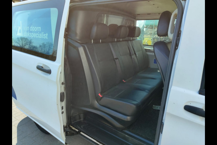Mercedes-Benz Vito 111 CDI Lang Dubbele Cabine Airco Trekhaak Imperial+Ladderrol Bluetooth Licht/Regen-Sensor Betonplex Vloer Lat om Lat Betimmering Zijschuifdeur Comfort 1e eigenaar! Euro 6