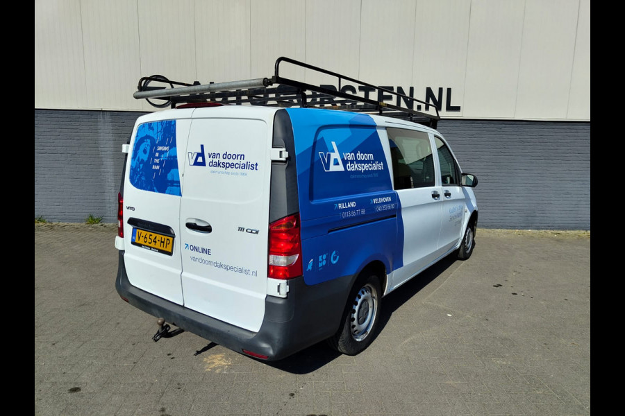 Mercedes-Benz Vito 111 CDI Lang Dubbele Cabine Airco Trekhaak Imperial+Ladderrol Bluetooth Licht/Regen-Sensor Betonplex Vloer Lat om Lat Betimmering Zijschuifdeur Comfort 1e eigenaar! Euro 6