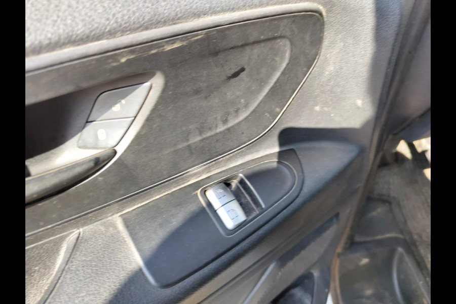 Mercedes-Benz Vito 111 CDI Lang Dubbele Cabine Airco Trekhaak Imperial+Ladderrol Bluetooth Licht/Regen-Sensor Betonplex Vloer Lat om Lat Betimmering Zijschuifdeur Comfort 1e eigenaar! Euro 6