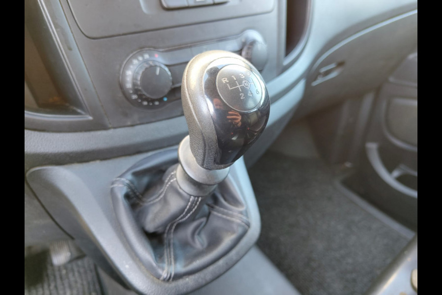 Mercedes-Benz Vito 111 CDI Lang Dubbele Cabine Airco Trekhaak Imperial+Ladderrol Bluetooth Licht/Regen-Sensor Betonplex Vloer Lat om Lat Betimmering Zijschuifdeur Comfort 1e eigenaar! Euro 6