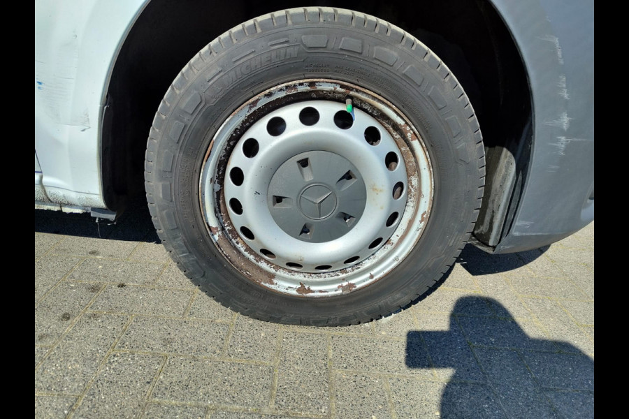 Mercedes-Benz Vito 111 CDI Lang Dubbele Cabine Airco Trekhaak Imperial+Ladderrol Bluetooth Licht/Regen-Sensor Betonplex Vloer Lat om Lat Betimmering Zijschuifdeur Comfort 1e eigenaar! Euro 6