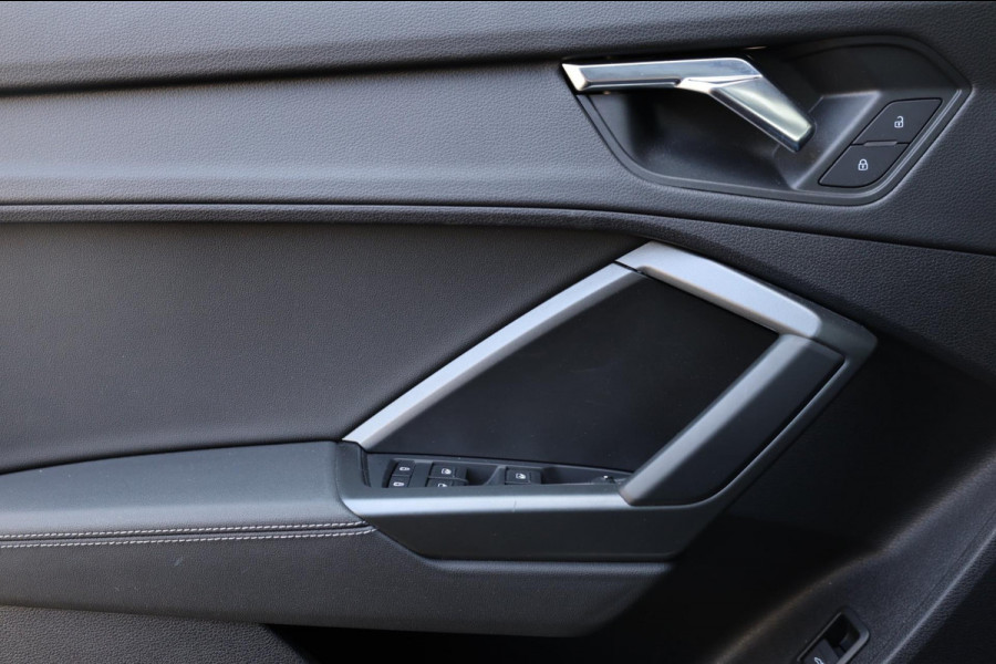 Audi Q3 40 TFSI quattro 3x S-line LED/VIRTUAL/PANO/HALF LEDER+S.VERWARMING/20"LMV/LINE/ACC/12 MND GARANTIE!
