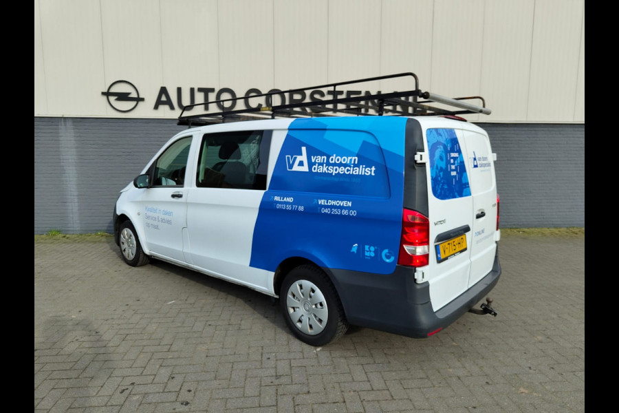 Mercedes-Benz Vito 111 CDI Lang Dubbele Cabine Airco Trekhaak Imperial+Ladderrol Bluetooth Licht/Regen-Sensor Betonplex Vloer Lat om Lat Betimmering Zijschuifdeur Comfort 1e eigenaar! Euro 6