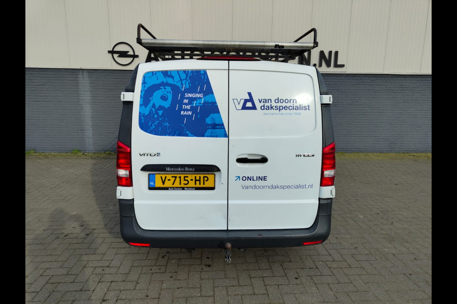Mercedes-Benz Vito 111 CDI Lang Dubbele Cabine Airco Trekhaak Imperial+Ladderrol Bluetooth Licht/Regen-Sensor Betonplex Vloer Lat om Lat Betimmering Zijschuifdeur Comfort 1e eigenaar! Euro 6