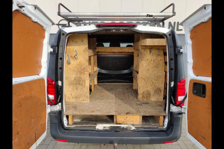Mercedes-Benz Vito 111 CDI Lang Dubbele Cabine Airco Trekhaak Imperial+Ladderrol Bluetooth Licht/Regen-Sensor Betonplex Vloer Lat om Lat Betimmering Zijschuifdeur Comfort 1e eigenaar! Euro 6
