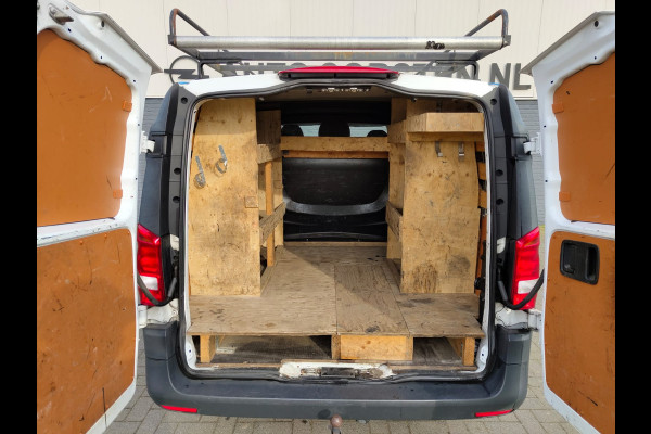 Mercedes-Benz Vito 111 CDI Lang Dubbele Cabine Airco Trekhaak Imperial+Ladderrol Bluetooth Licht/Regen-Sensor Betonplex Vloer Lat om Lat Betimmering Zijschuifdeur Comfort 1e eigenaar! Euro 6