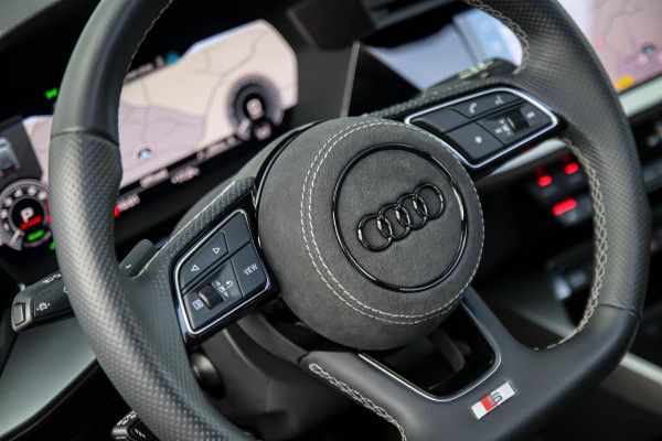 Audi A3 Sportback 40TFSI e PHEV S Edition S line Competition 204pk S-Tronic|Panoramadak|Virtual Cockpit|Supersport Kuipstoelen|B&O