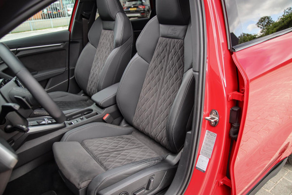 Audi A3 Sportback 40TFSI e PHEV S Edition S line Competition 204pk S-Tronic|Panoramadak|Virtual Cockpit|Supersport Kuipstoelen|B&O