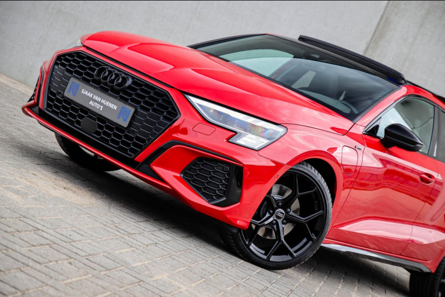 Audi A3 Sportback 40TFSI e PHEV S Edition S line Competition 204pk S-Tronic|Panoramadak|Virtual Cockpit|Supersport Kuipstoelen|B&O