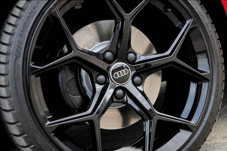 Audi A3 Sportback 40TFSI e PHEV S Edition S line Competition 204pk S-Tronic|Panoramadak|Virtual Cockpit|Supersport Kuipstoelen|B&O