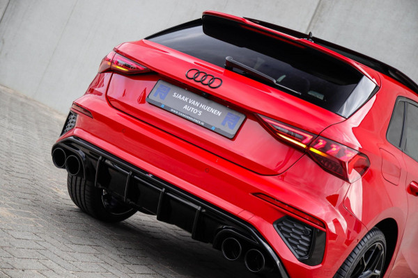 Audi A3 Sportback 40TFSI e PHEV S Edition S line Competition 204pk S-Tronic|Panoramadak|Virtual Cockpit|Supersport Kuipstoelen|B&O