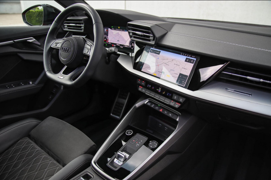 Audi A3 Sportback 40TFSI e PHEV S Edition S line Competition 204pk S-Tronic|Panoramadak|Virtual Cockpit|Supersport Kuipstoelen|B&O
