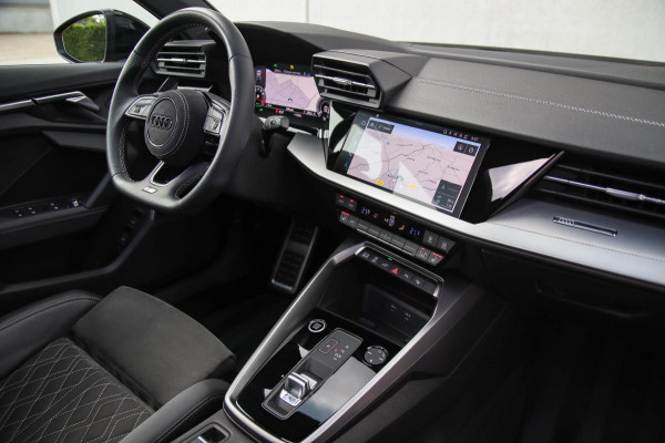 Audi A3 Sportback 40TFSI e PHEV S Edition S line Competition 204pk S-Tronic|Panoramadak|Virtual Cockpit|Supersport Kuipstoelen|B&O