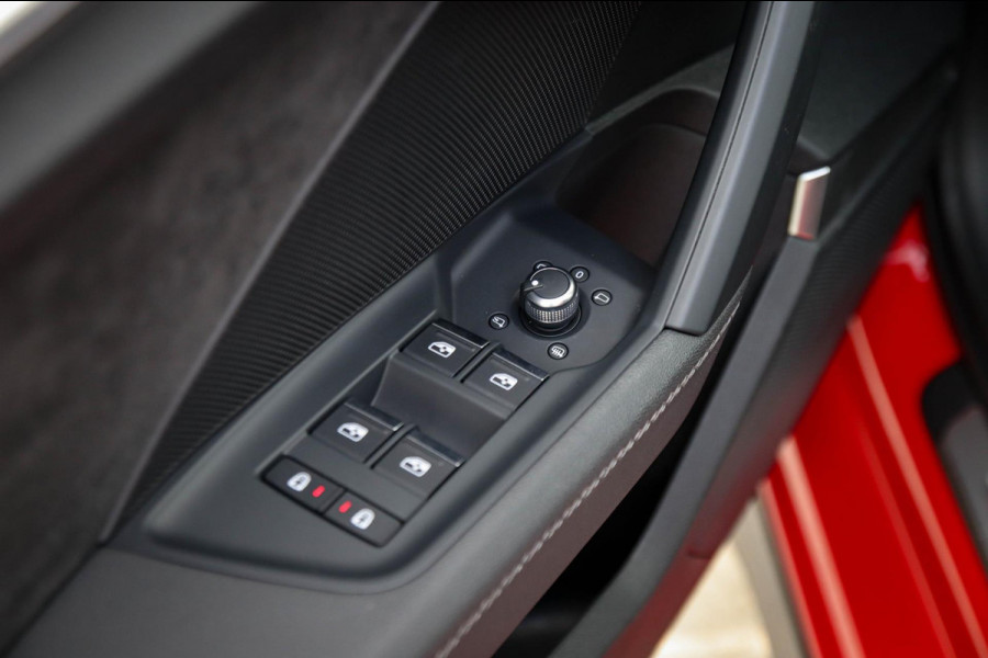 Audi A3 Sportback 40TFSI e PHEV S Edition S line Competition 204pk S-Tronic|Panoramadak|Virtual Cockpit|Supersport Kuipstoelen|B&O