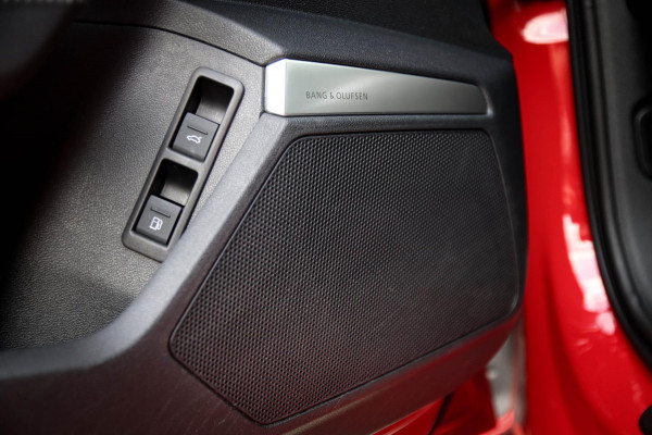 Audi A3 Sportback 40TFSI e PHEV S Edition S line Competition 204pk S-Tronic|Panoramadak|Virtual Cockpit|Supersport Kuipstoelen|B&O