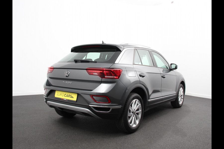 Volkswagen T-Roc 1.5 TSI 150pk DSG Style Navigatie Apple Carplay/Android Auto Digitale Cockpit Climate Control Lichtmetalen velgen