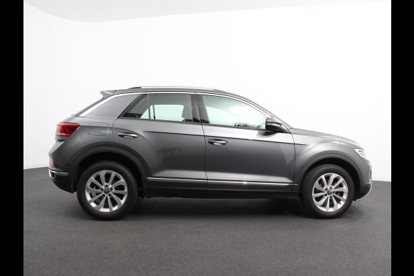 Volkswagen T-Roc 1.5 TSI 150pk DSG Style Navigatie Apple Carplay/Android Auto Digitale Cockpit Climate Control Lichtmetalen velgen