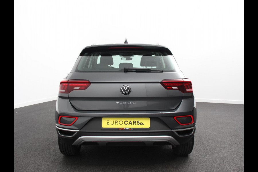 Volkswagen T-Roc 1.5 TSI 150pk DSG Style Navigatie Apple Carplay/Android Auto Digitale Cockpit Climate Control Lichtmetalen velgen