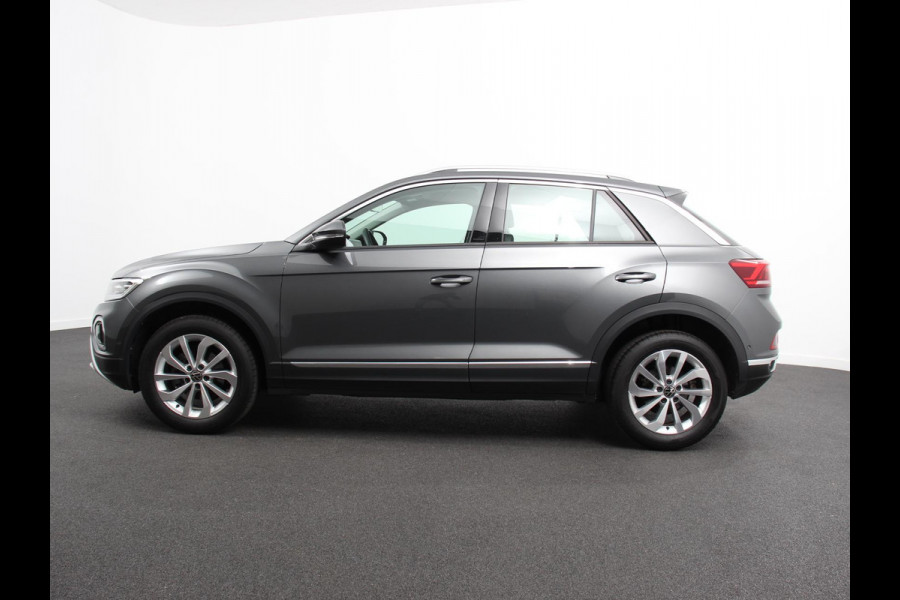 Volkswagen T-Roc 1.5 TSI 150pk DSG Style Navigatie Apple Carplay/Android Auto Digitale Cockpit Climate Control Lichtmetalen velgen