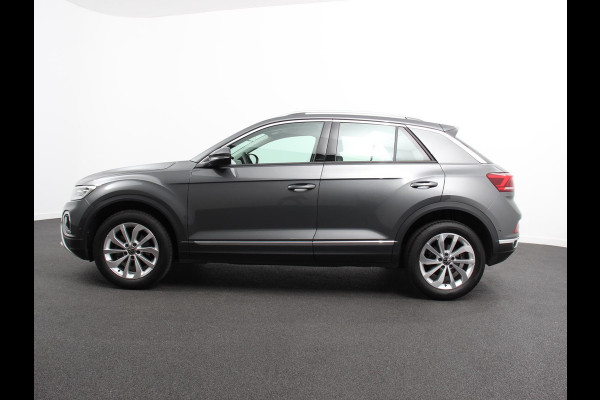 Volkswagen T-Roc 1.5 TSI 150pk DSG Style Navigatie Apple Carplay/Android Auto Digitale Cockpit Climate Control Lichtmetalen velgen
