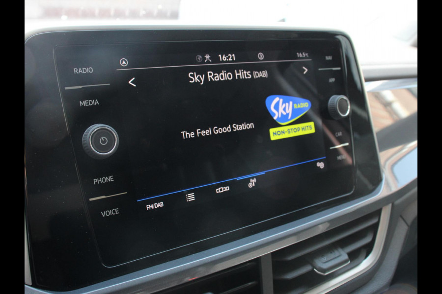Volkswagen T-Roc 1.5 TSI 150pk DSG Style Navigatie Apple Carplay/Android Auto Digitale Cockpit Climate Control Lichtmetalen velgen